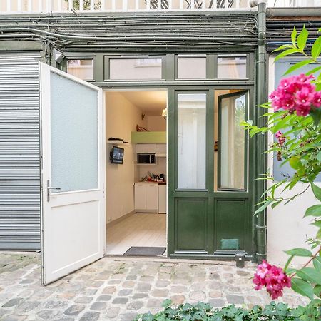 Little Boudoir Of Paris Champs-Elysees Exterior photo