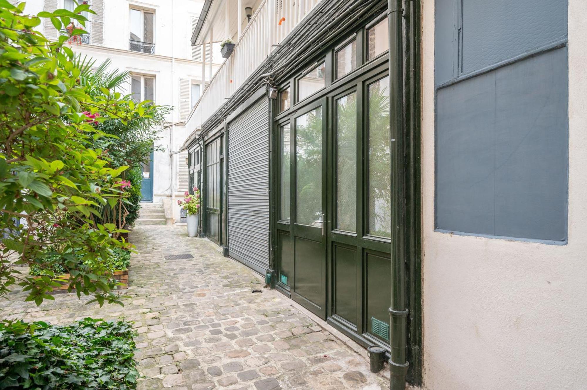 Little Boudoir Of Paris Champs-Elysees Exterior photo